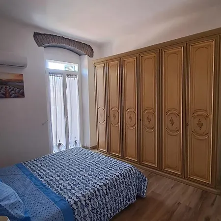 Orizzonte 5 Terre - Via Napoli 85, Stazione - Centro Storico Apartment *